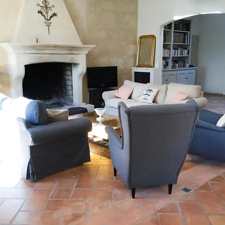 Beautiful Provencal Mas With Pool In The Center Of The Village Of Les Alpilles - Sleeps 14 Maussane-les-Alpilles